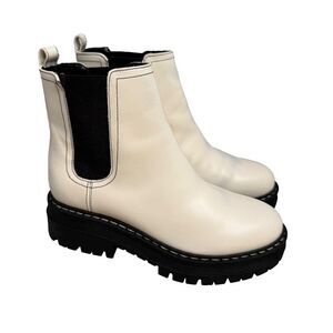 Marc Fisher “170” Ivory Leather Pull-On Ankle Boots Women’s Size 6M MLPADMIA